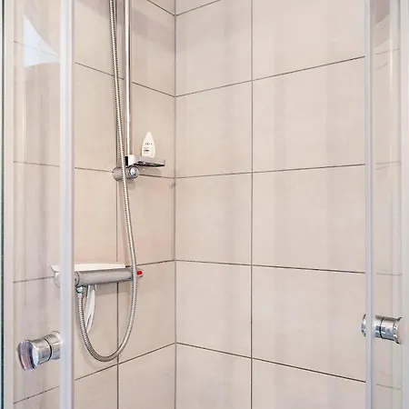 Fuchsbau In Der Ktv Апартаменты Росток