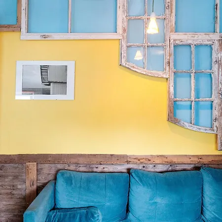 Fuchsbau In Der Ktv * Rostock